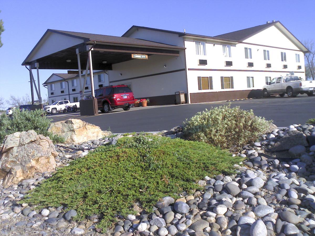Colstrip Inn & Suites Exterior photo